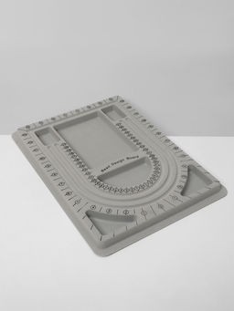 Подставка универсальная для украшений QF. Трафарет, 24?32.5?1.5 см, серая