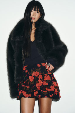 SHORT FAUX FUR COAT WITH TOGGLES - Zara фото 2