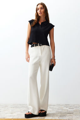 TRENDYOLMILLA Ekru %100 Pamuk Polo Yaka Regular/Normal Kal?p Orme T-Shirt TWOSS24TS00075 фото 3