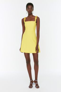 Sar? A Kesim Kare Yaka Ask? Detayl? Mini Dokuma Elbise TWOSS22EL2175