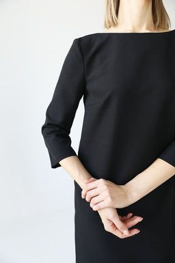 Платье с V-вырезом на спинке - Looklikecat фото 4