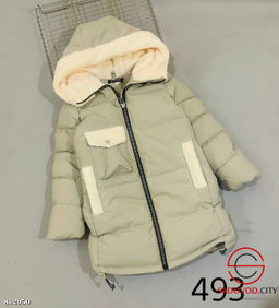 Пальто для девочки с карманами