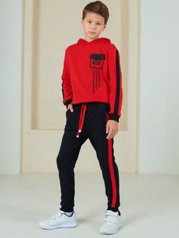 Костюм спортивный