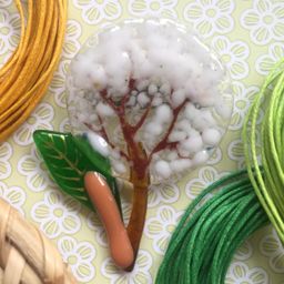 Брошь Цветущее дерево - Стрекоза фото 2