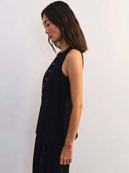 Приталенный жилет из вискозы / Zarina