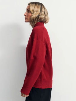 Джемпер оверсайз с V-образной горловиной / Zarina  фото 4