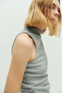 Top brillante con cuello perkins - H&m фото 3