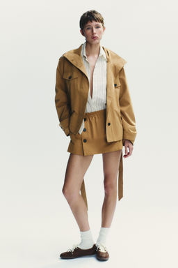 SHORT TRENCH COAT