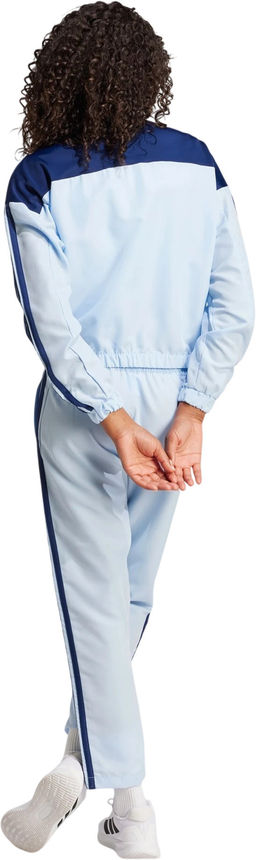 Спортивный костюм женский