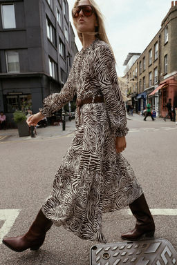ANIMAL PRINT BELTED DRESS - Zara фото 5