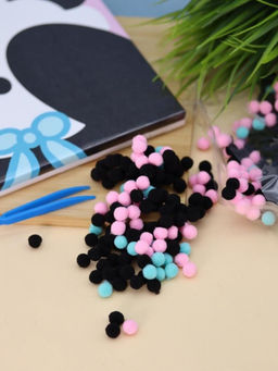 Картина из помпонов на подрамнике Draw Me! Panda, (20 х 20 см)