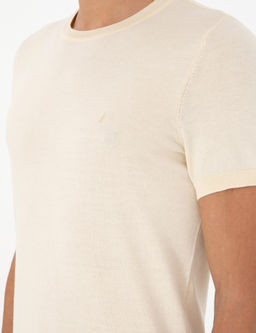 Ekru Slim Fit Bisiklet Yaka %100 Pamuk Triko T-shirt