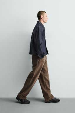 JEANS RELAXED FIT ACABADO EFECTO ENCERADO / Marr?n - Zara фото 6