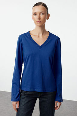 Trendyolmilla Siyah-Beyaz 2li Paket %100 Pamuk V Yaka Regular/Normal Kesim Orme T-Shirt TWOAW25TS00002