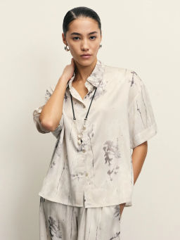 Блузка из вискозы с цветочным принтом / Zarina