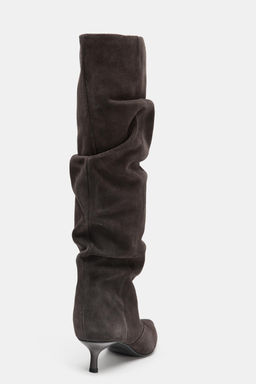 SPLIT SUEDE KITTEN HEEL BOOTS - Zara фото 13