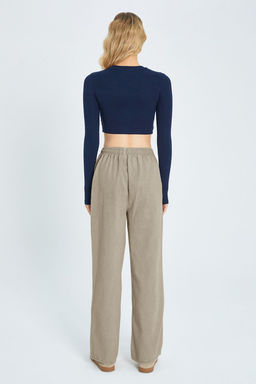 Yesil Cep Detayl? Kot Gorunumlu Wide Leg/Genis Paca Dokuma Pantolon TWOSS25PL00076