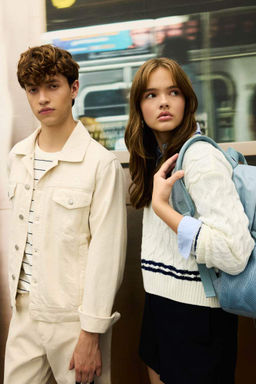 Женский крутой вязаный свитер обычного кроя с v-образным вырезом и плетеной полоской - Defacto фото 3