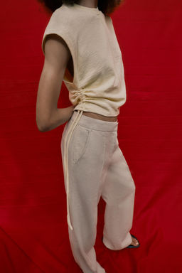 CAMISETA R?STICA FRUNCES / Mantequilla - Zara фото 5