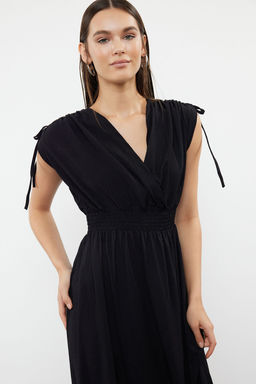 TRENDYOLMILLA Siyah Duz S?f?r Kol Kruvaze Skater/Belden Ac?lan Buzgulu Esnek Midi Elbise Orme TWOSS24EL01063  фото 9