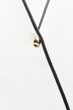 CONTRAST TRIM DOUBLE-BREASTED BLAZER - Zara фото 4