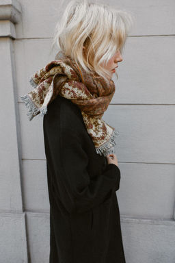 PA?UELO JACQUARD ESTAMPADO TAPIZ / Arena PA?UELO JACQUARD ESTAMPADO TAPIZ / Arena