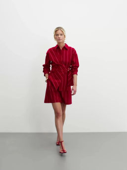 Широкие льняные шорты в полоску / Zarina  фото 2