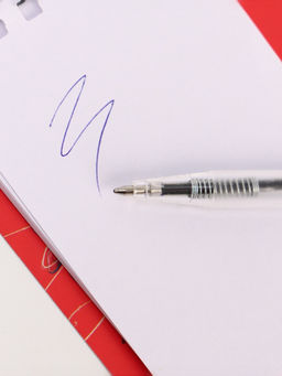 Блокнот А7 и мини ручка,