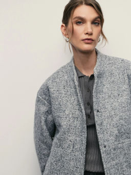 Куртка-бомбер из фактурной ткани / Zarina  фото 8