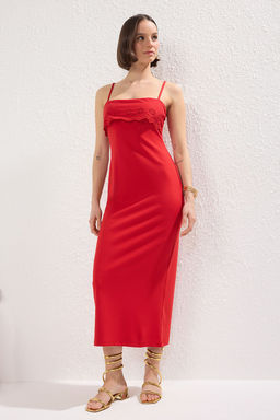 K?rm?z? Brode Detayl? Bodycone/Vucuda Oturan Midi Orme Elbise TWOSS25EL00356 - Trendyolmilla фото 4