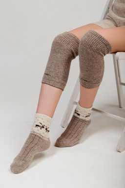 Наколенники из монгольской шерсти коричневые