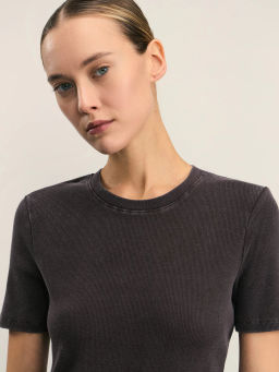 Футболка с эффектом стирки / Zarina  фото 6