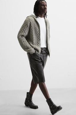 LEATHER-EFFECT BERMUDA SHORTS WITH BELT - Zara фото 6