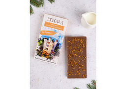 Шоколад молочный с карельской морошкой (виды Выборга)