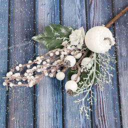 Цена за 3 шт. Еловая ветка декоративная «Зимнее волшебство. Очарование», яблоко, ягоды, цветок в белом, 25 см
