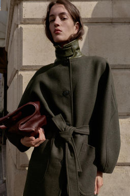 WOOL COAT WITH PUFF SLEEVES AND CONTRAST COLLAR - Zara фото 3