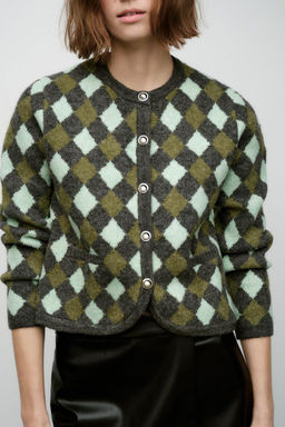 KNIT DIAMOND JACQUARD CARDIGAN