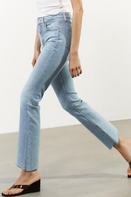 TRF CROPPED FLARE HIGH-WAIST JEANS - Zara фото 45