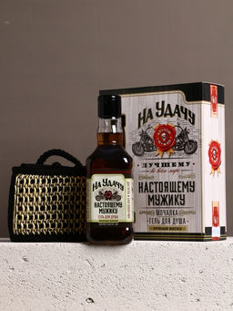 Подарочный набор На удачу, гель для душа виски 250 мл и мочалка для тела, Чистое счастье