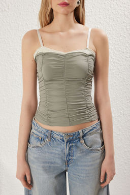 Trendyolmilla Haki Dantel Detayl? Buzgu/Drapeli Renk Bloklu Fitted/Vucuda Oturan Orme Bluz TWOSS25BZ00028