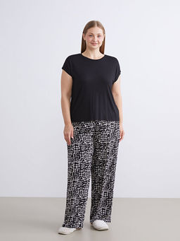 Bisiklet Yaka Desenli Kad?n Pijama Tak?m?