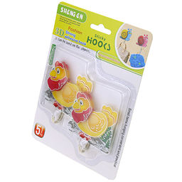 Крючок на липучке "Курочка ЗD" металлический, ПВХ основание, 2 штуки 7х7,5х2см, в блистере (Китай)