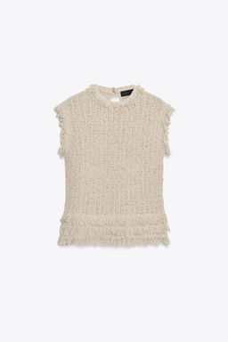TEXTURED KNIT FRINGED TOP