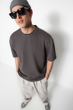 TRENDYOL MAN Premium Tas Oversize/Genis Kesim Triko Bantl? Dokulu Pike T-Shirt TMNSS23TS00079 - Trendyolmilla фото 9