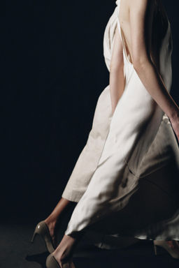 VESTIDO MIDI HALTER ZW COLLECTION / Marfil - Zara фото 5