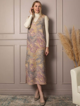 в составе ШЕРСТЬ , платье