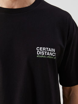 Bisiklet Yaka Bask?l? Penye Erkek Ti??rt