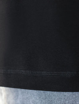 Футболка базовая полуприлегающая из премиального хлопка с принтом - Vilatte фото 6