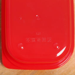 Ланч - бокс новогодний Пингвиненок, 150 мл