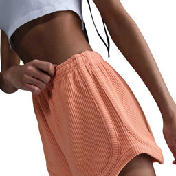 Шорты женские